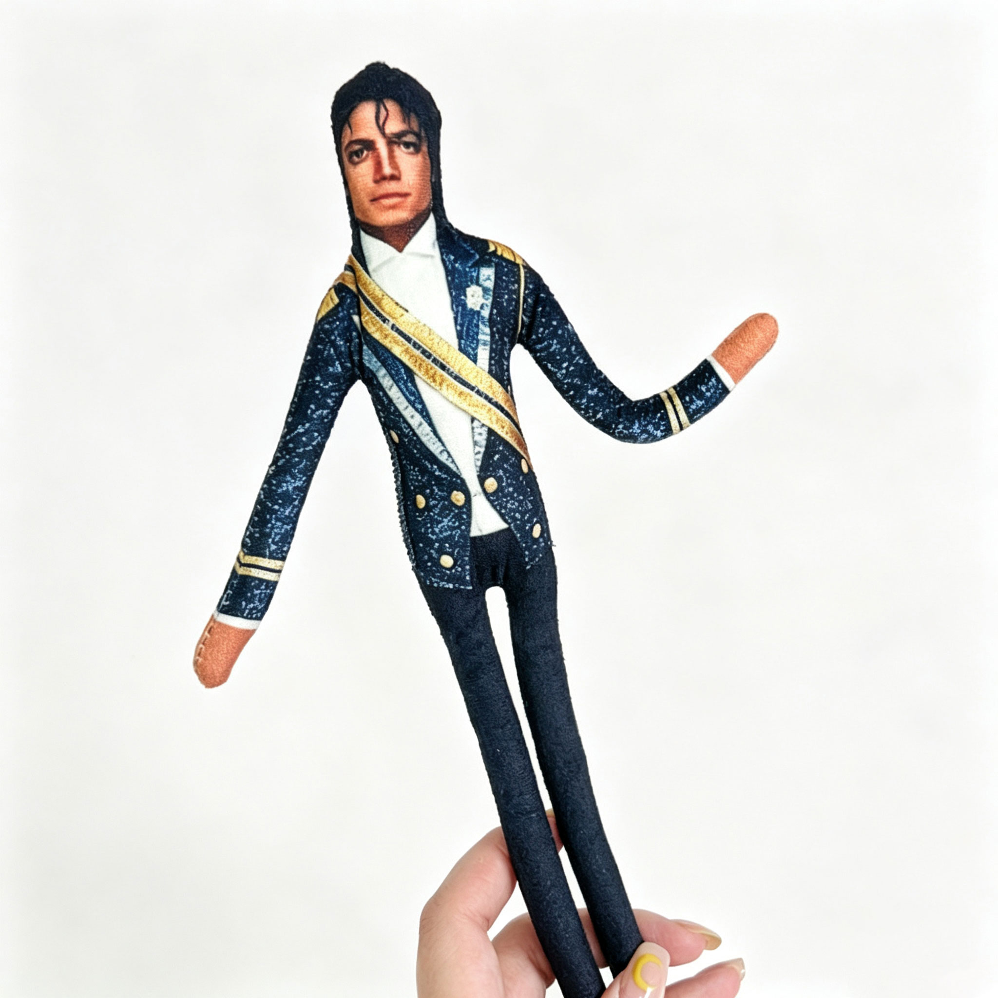 2026年アニメMJマイケル・ジャクソンぬいぐるみ人形、プラ - Home Decor Niche のレビューと価格